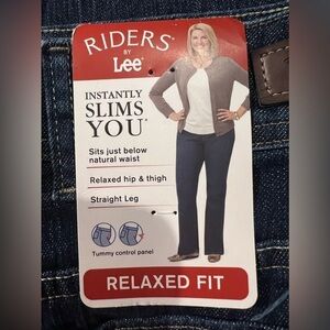 B5.7 NWT RIDERS BY LEE RELAXED FIT Straight Leg Jeans 24 Petite 29”